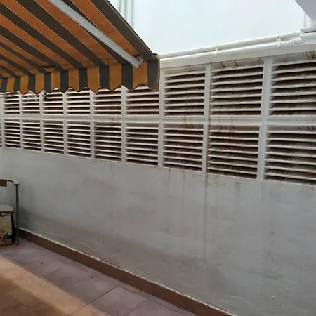 Bajo Puerta De Alcazaba Appartement Retamar  Buitenkant foto